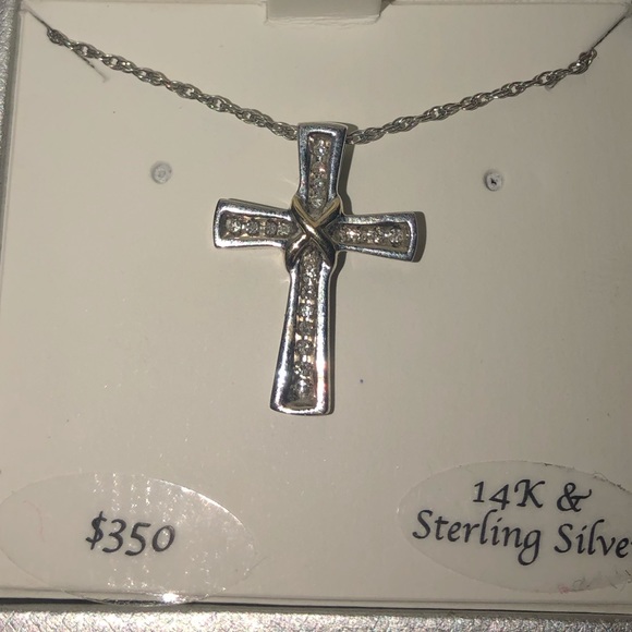 Macy’s Cross Necklace - Picture 3 of 3